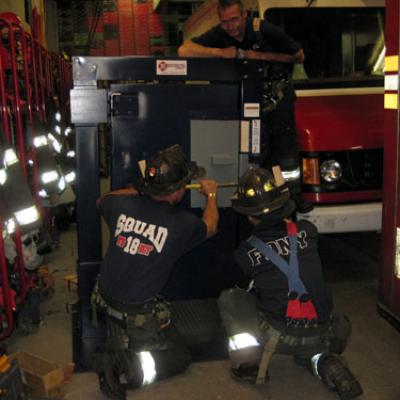 Fdny Squad 18 Manhattan Forcible Entry Training Door Prop 3