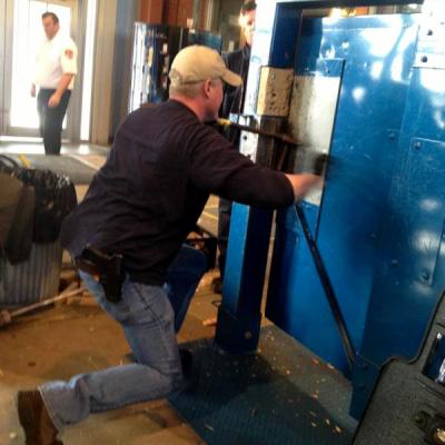 United State Marshalls Firehouse Innovations Forcible Entry Training Door Prop4
